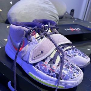 Kyrie size 8 men